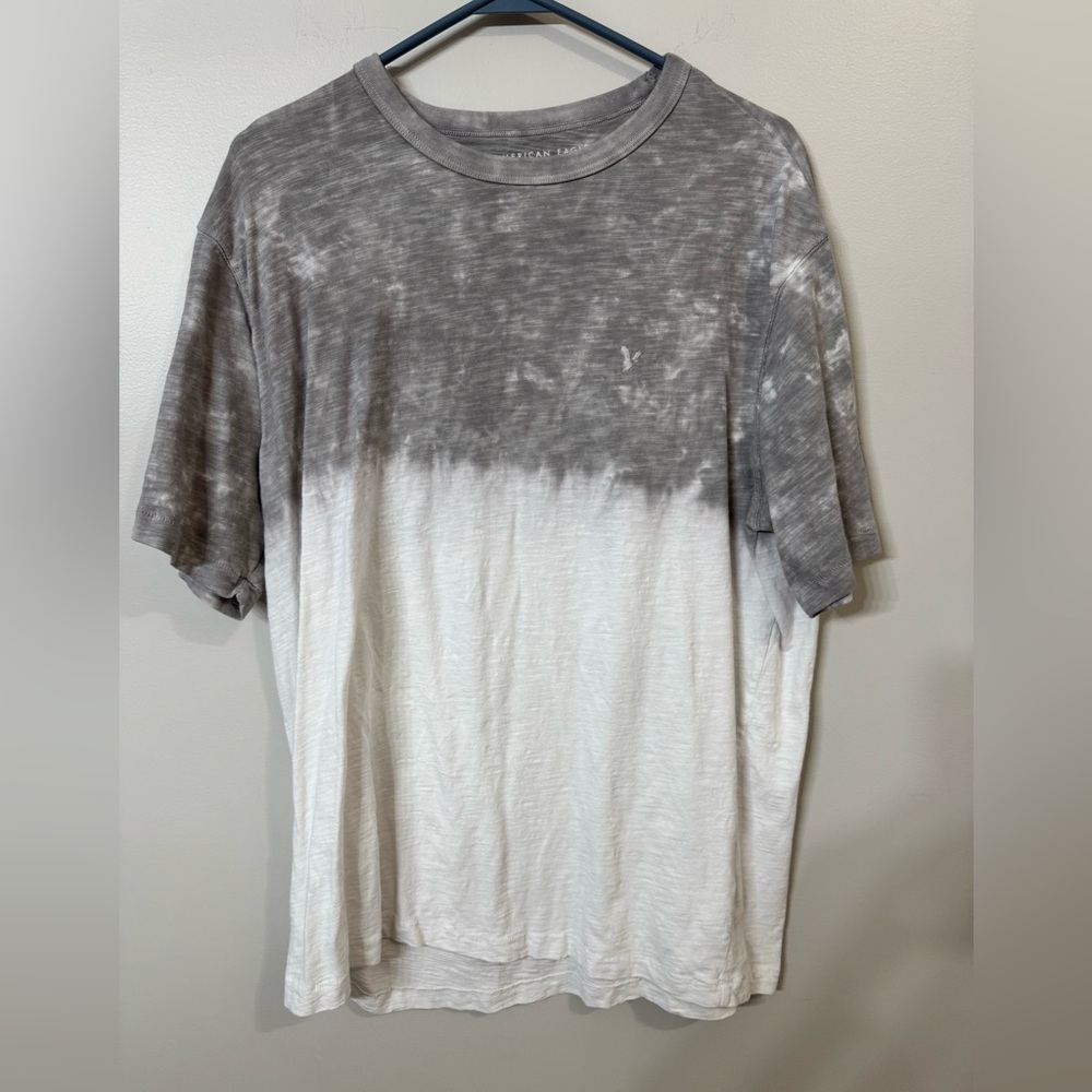Men’s American Eagle super soft T-shirt- Large